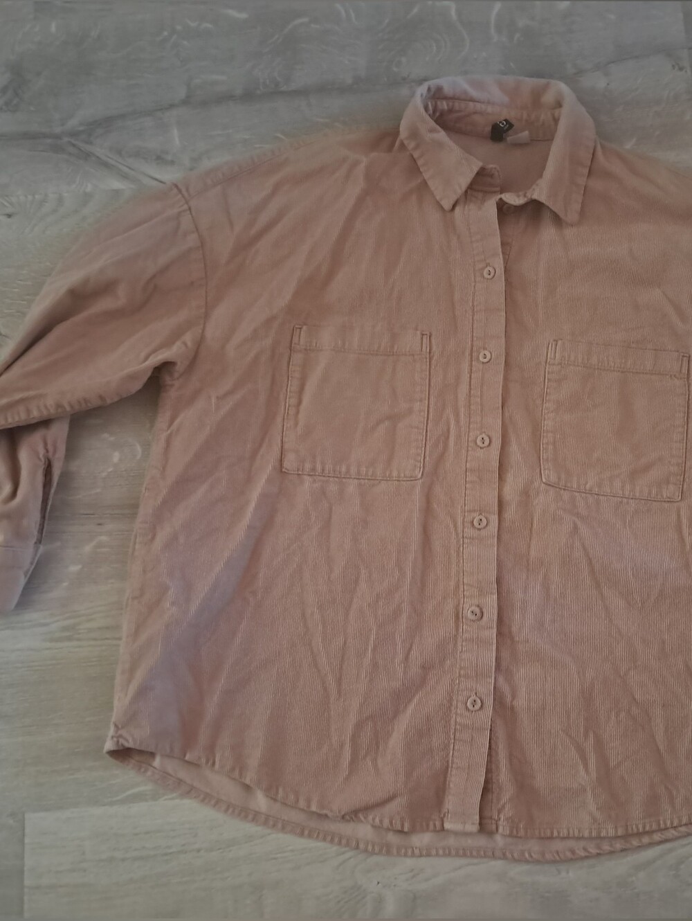 H&m Divided Womens's Button-Up Shirt in Dusty Pink
